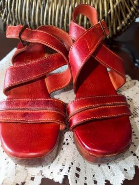 Bed Stu Red Leather Crisscross Platform Sandals
